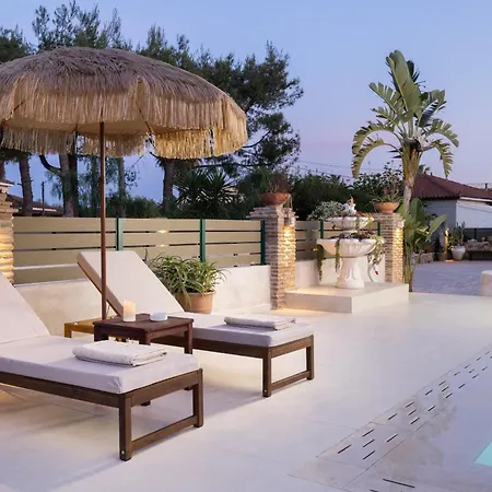 Porta Luxury Residence, By Tk Management * Laganas